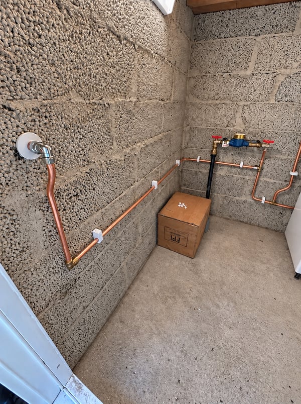Nydragna kopparledningar för vatteninstallation